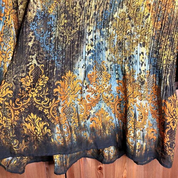 Catherines Animal Print Women’s Blouse 1X Bell Sleeves Boho Lagenlook Flowy Chic - Picture 8 of 8